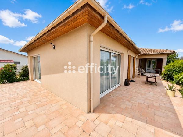 Maison
         4 pièces
        - 135 m² Exclusivité 498 000 € *