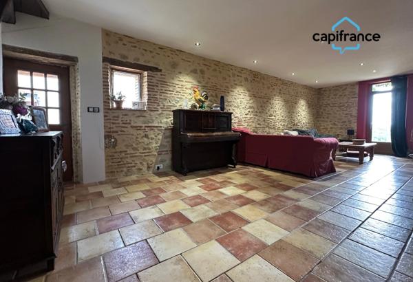 Salvagnac 81, magnifique propriété T9-T10 450 m² (dont 3 Gîtes loués), terrain de 1.6 hectares