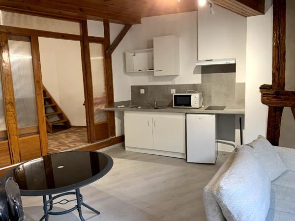 FOIX - A LOUER - APPARTEMENT TYPE 1BIS MEUBLÉ
