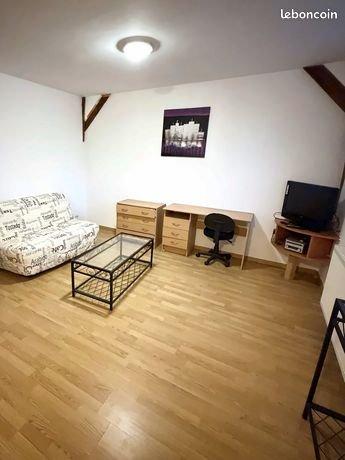 Studio meublé de 25 m² — gare / centre-ville, charges tout compris