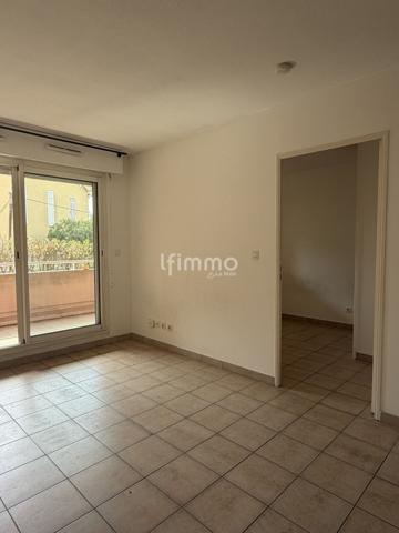 T2 + terrasse + jardin - la Panouse 13009