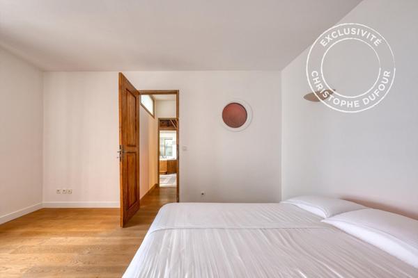 LAVALLOIS-PERRET / WILSON-RIVAY. MAISON 6 PIÈCES / 3/4 CHAMBRES - ESPACE EXTÉRIEUR