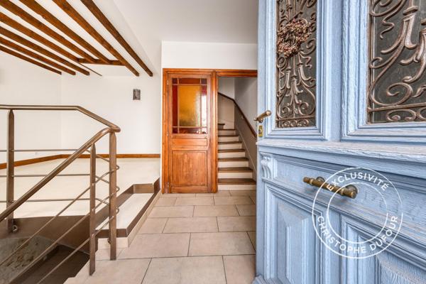 LAVALLOIS-PERRET / WILSON-RIVAY. MAISON 6 PIÈCES / 3/4 CHAMBRES - ESPACE EXTÉRIEUR