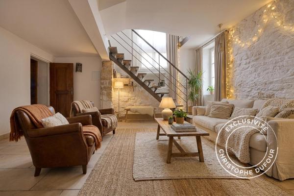 LAVALLOIS-PERRET / WILSON-RIVAY. MAISON 6 PIÈCES / 3/4 CHAMBRES - ESPACE EXTÉRIEUR