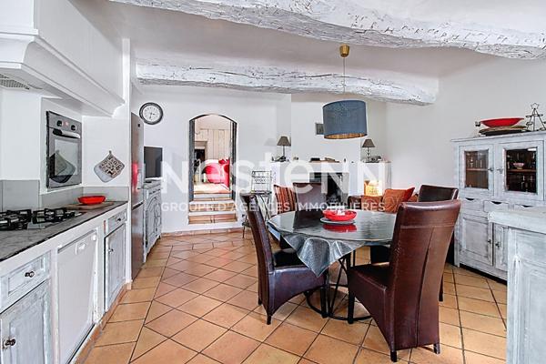 A VENDRE DRAGUIGNAN Bastide 3 suites parentales PISCINE terrain de 6000 m²