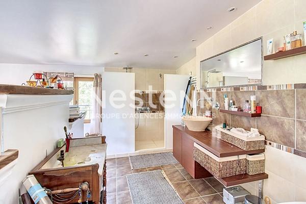 A VENDRE DRAGUIGNAN Bastide 3 suites parentales PISCINE terrain de 6000 m²