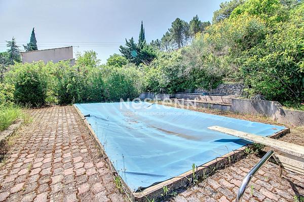 Maison à Lorgues 7 pièces 143 m² avec piscine sur un terrain de 1557m²