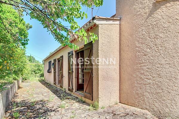 Maison à Lorgues 7 pièces 143 m² avec piscine sur un terrain de 1557m²