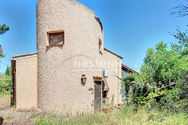 Maison à Lorgues 7 pièces 143 m² avec piscine sur un terrain de 1557m²