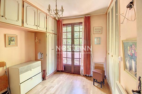 Maison à Lorgues 7 pièces 143 m² avec piscine sur un terrain de 1557m²