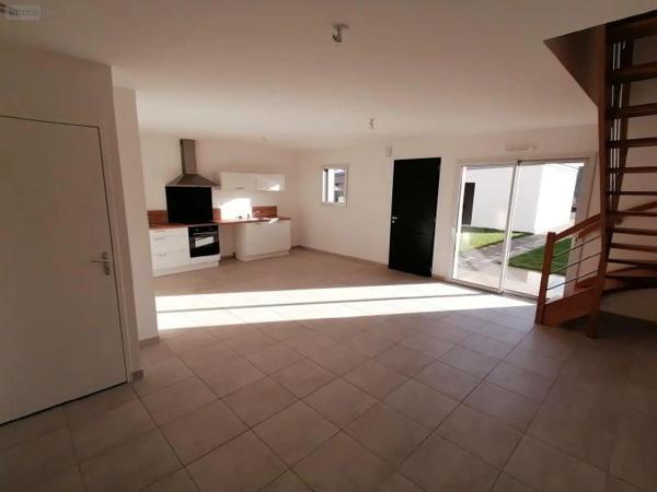 Location - Maison Saint-Erblon 35230 5 pièces 89 m 2 325 m 2