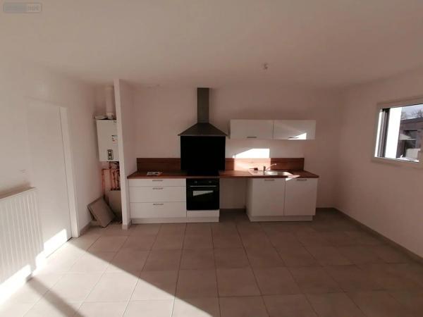 Location - Maison Saint-Erblon 35230 5 pièces 89 m 2 325 m 2