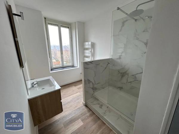 Appartement à louer 2 pièces 43.23m² Charleville-Mézières (08000)