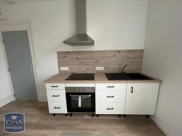 Appartement à louer 2 pièces 43.23m² Charleville-Mézières (08000)