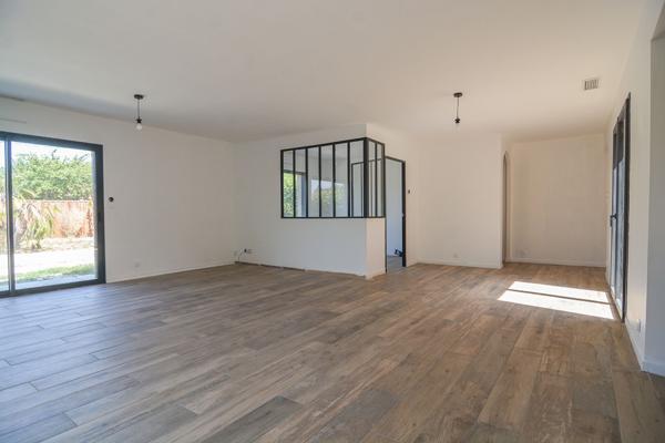 Maison Maison + Dépendance Saint Medard En Jalles 7 pièce(s) 155 m2 + 55 m2 210 m²