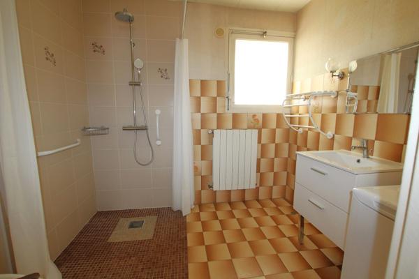 Maison de plain pied avec terrain constructible