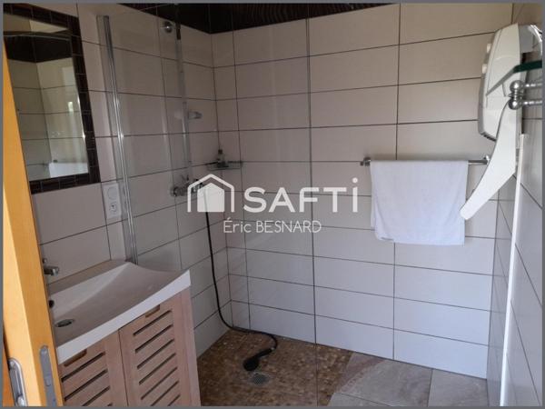 Propriété 12 pièces 305 m2 environ 86120 Bournand