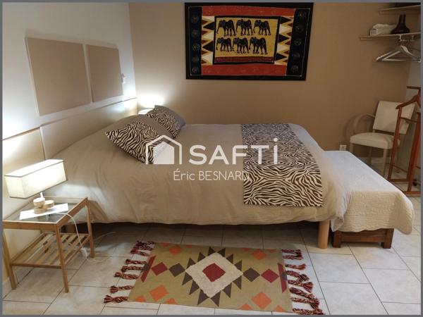 Propriété 12 pièces 305 m2 environ 86120 Bournand