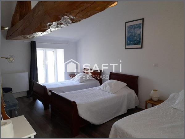 Propriété 12 pièces 305 m2 environ 86120 Bournand