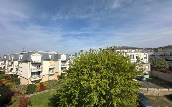Appartement à vendre    2 pièces • 41 m2 Corbeil-Essonnes