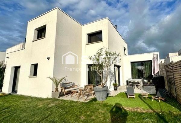 Bourg de Theix-Noyalo - Maison Contemporaine 121m²