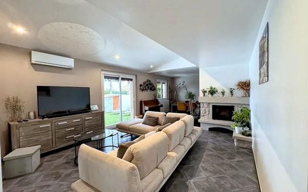 Maison à vendre    6 pièces •  Caissargues