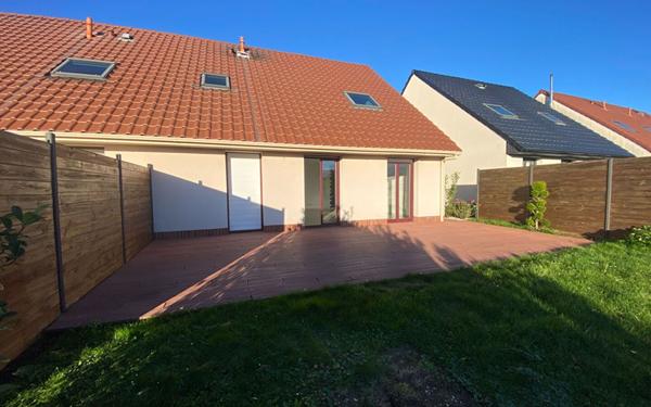 Maison à louer    5 pièces •  Maroeuil