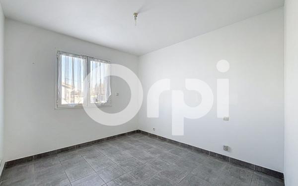 Maison à louer    3 pièces •  Labarthe-Rivière