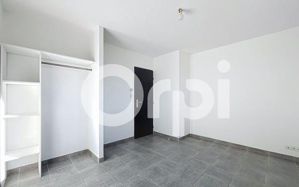 Maison à louer    3 pièces •  Labarthe-Rivière