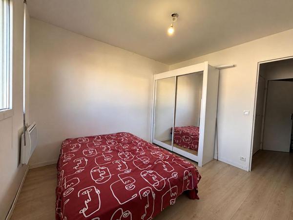 Appartement T4 88m2 à Saint-Romain-De-Colbosc plein centre avec parking en sous sol