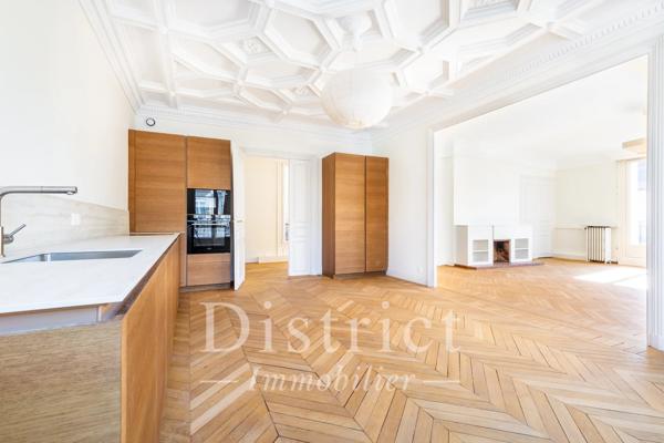 # Appartement – 128m² – Paris 8ème