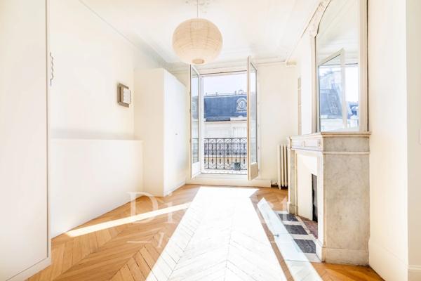 # Appartement – 128m² – Paris 8ème