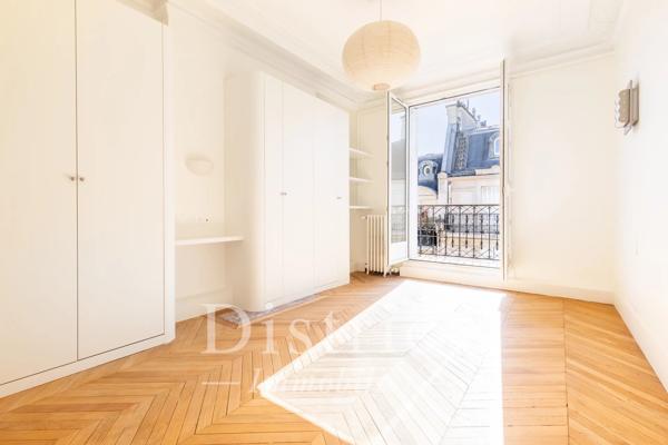 # Appartement – 128m² – Paris 8ème