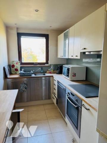 LE CHESNAY ROQUENCOURT - SQUARE RAPHAEL - 4 PIECES 80 m² avec Balcon