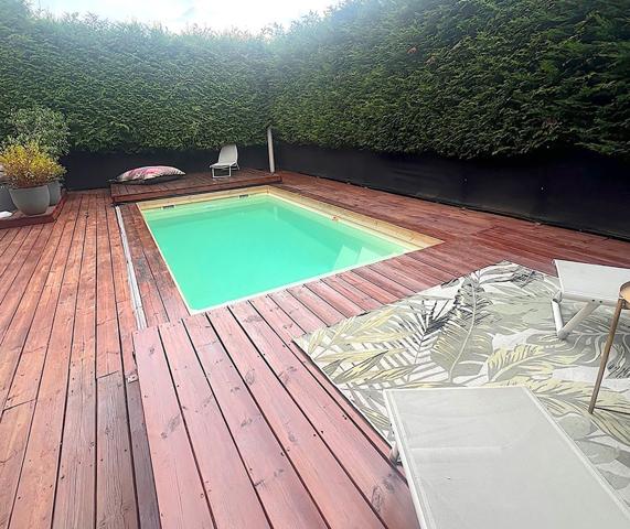 Chamonix-Mont-Blanc – Chalet de prestige 160 m² sur terrain de 900 m² avec garage et parking