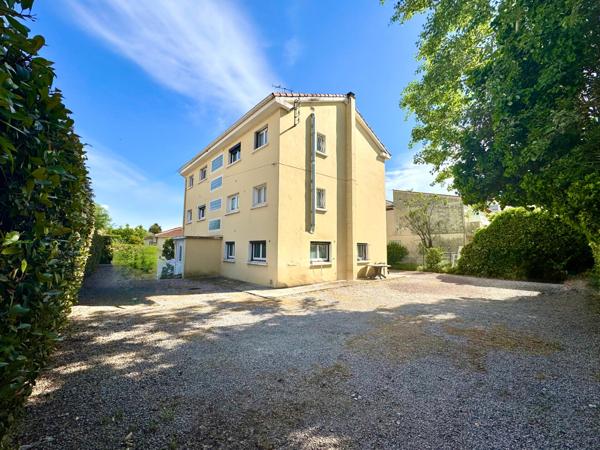 Fréjus plage dernier étage - Appartement T2 47 m2 traversant expo sejour sud avec parking vue dégagée !