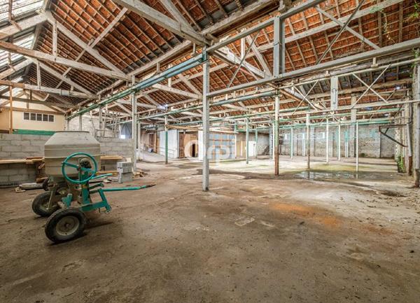 Appartement à vendre    20 pièces • 1 050 m2 Limoges