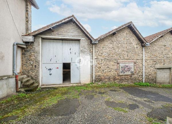 Appartement à vendre    20 pièces • 1 050 m2 Limoges