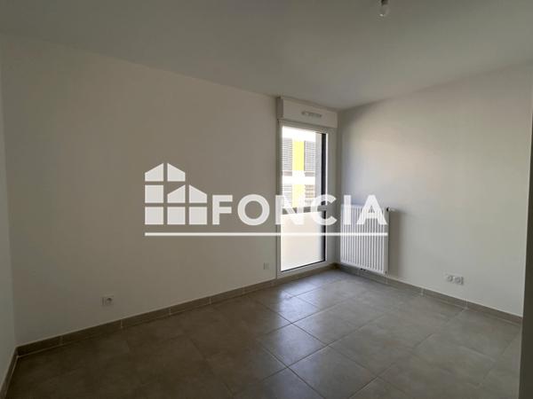 Location Appartement 2 pièces 42.71 m² - rue du soldat FERRARI Hyeres 83400