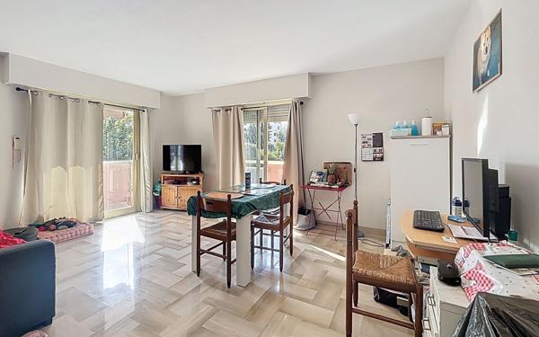 Appartement à vendre    3 pièces • 65,70 m2 Cannes