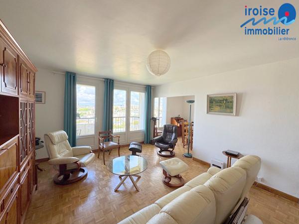 VASTE APPARTEMENT T4 – VUE MER