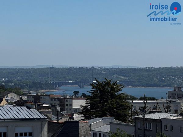 VASTE APPARTEMENT T4 – VUE MER
