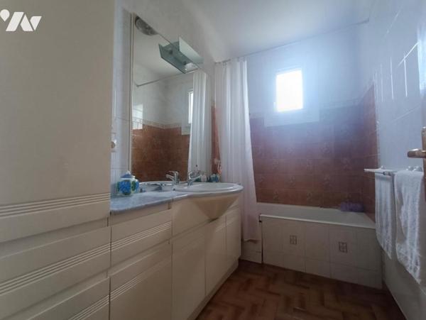 A VENDRE à REZE "Jaunais" maison de plain-pied , 92m2 sur jardin de 519m2