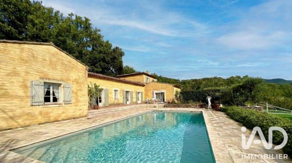 Maison à vendre 6 pièces 155 m² Collobrières