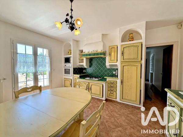 Maison à vendre 6 pièces 155 m² Collobrières