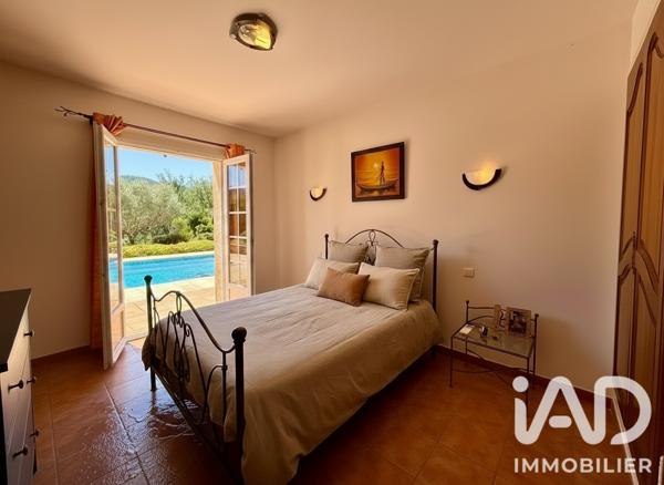 Maison à vendre 6 pièces 155 m² Collobrières