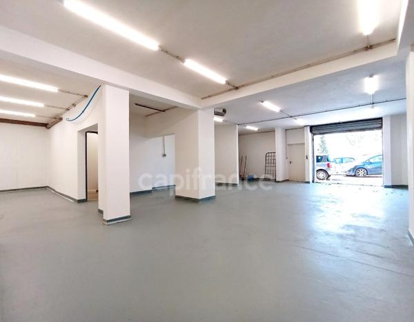 Bureaux à louer dans bel espace de coworking à GUIBEVILLE (91) proche RN20 et gare RER C de Marolles