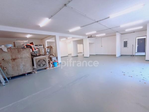 Bureaux à louer dans bel espace de coworking à GUIBEVILLE (91) proche RN20 et gare RER C de Marolles