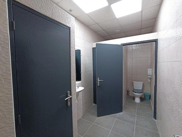 Bureaux à louer dans bel espace de coworking à GUIBEVILLE (91) proche RN20 et gare RER C de Marolles