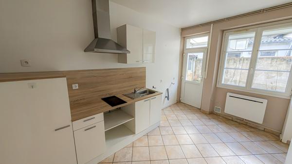 Mayet (72360) MAISON DE BOURG - 3 CHAMBRES